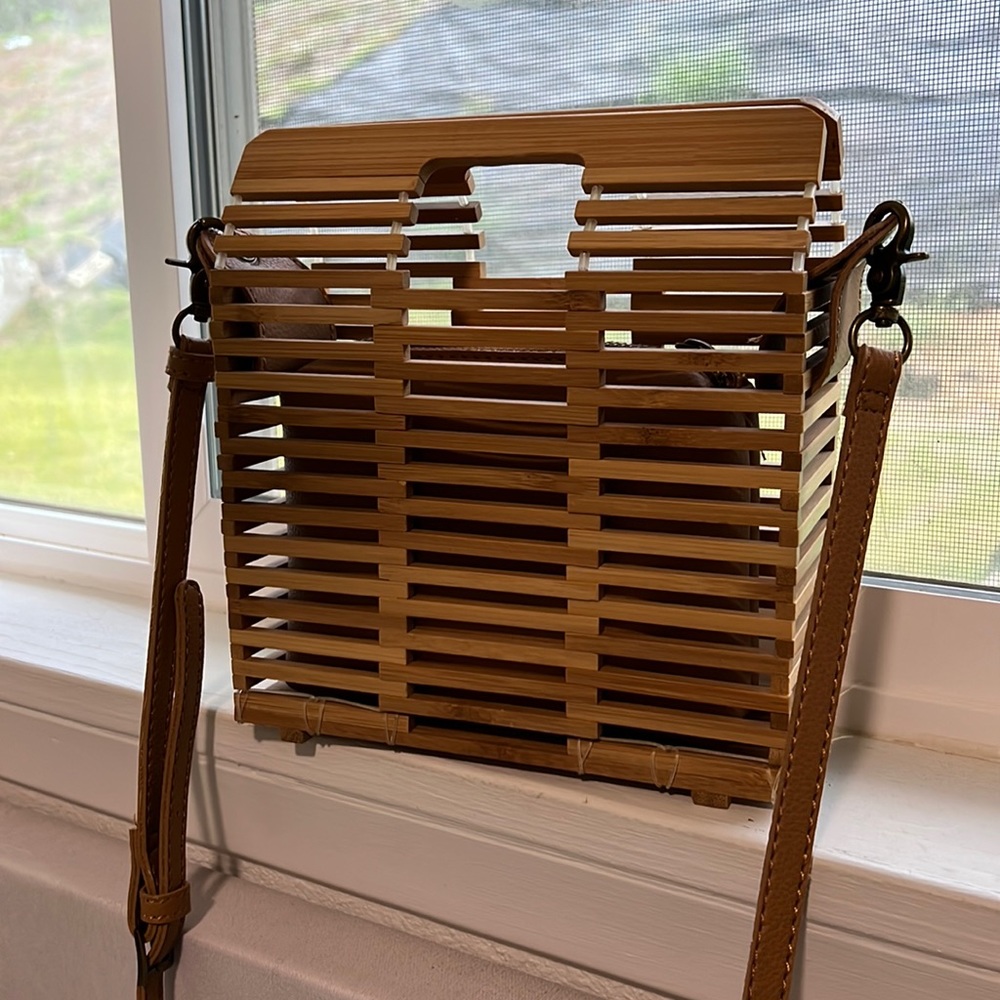 WOODEN PURSE